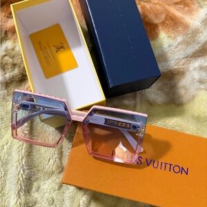 Louis Vuitton Women's Sunglasses in Pink and Blue